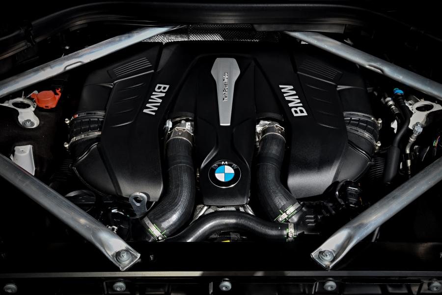  BMW X7 xDrive50i M Sport (G07) 2019 года  (NA) (фото 10 из 108)